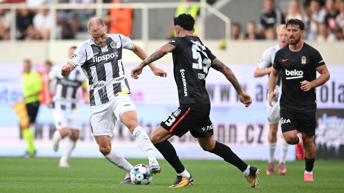 FOTBAL ONLINE: Hradec ve strhující bitvě proti tureckému gigantovi přežil kritickou chvíli