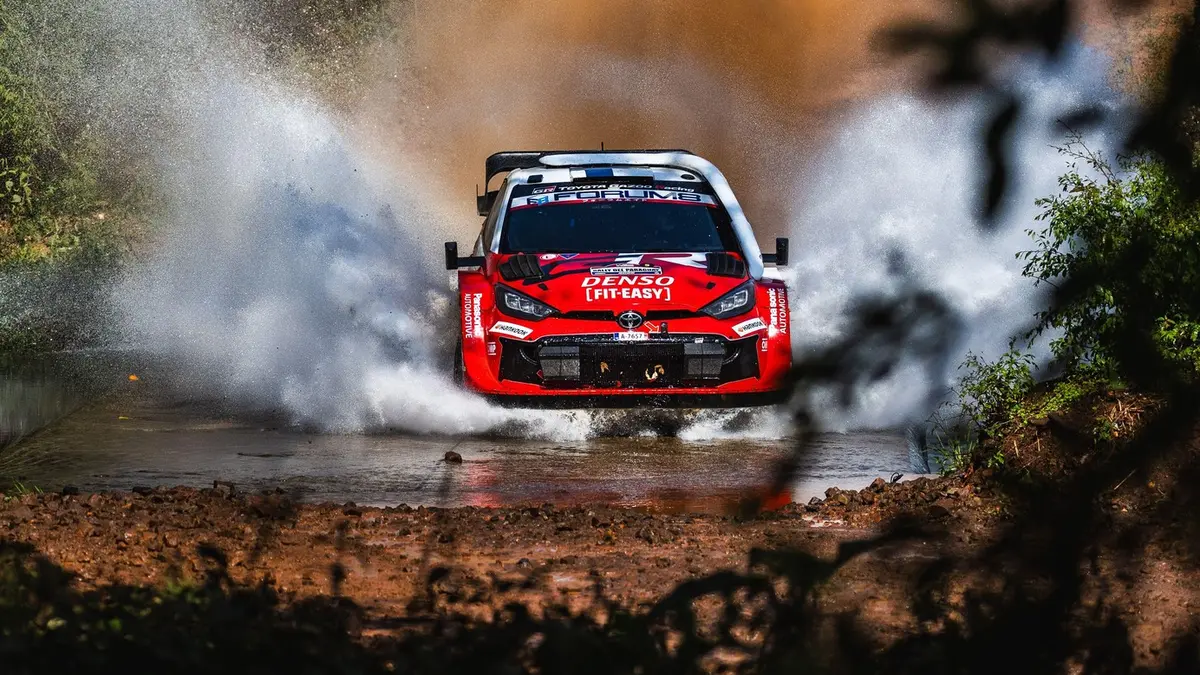 Pajari vyhrál Paraguayskou rallye a v MS si připsal třetí vítězství za sebou