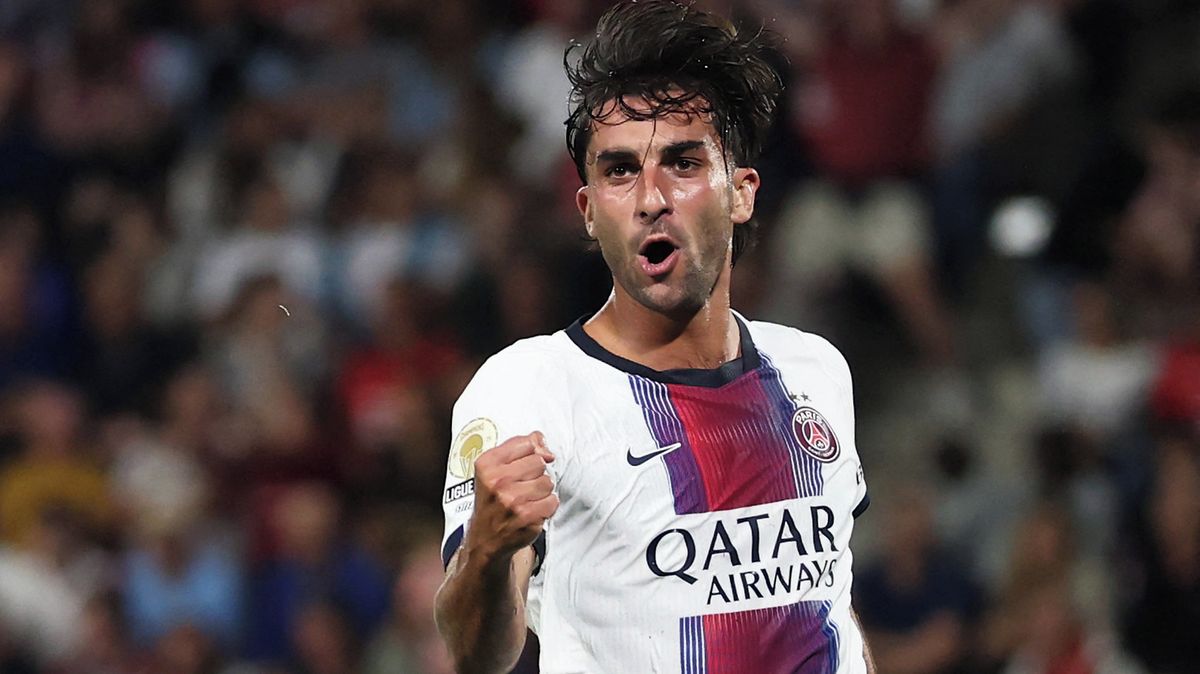 Posila z Barcelony zachránila PSG od porážky