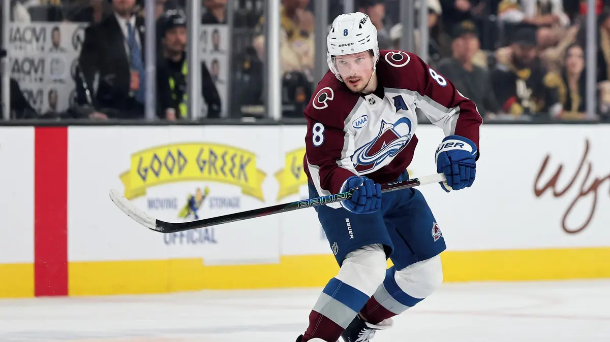 Rekordní smlouva v NHL. Nečasův spoluhráč prorazil magickou hranici