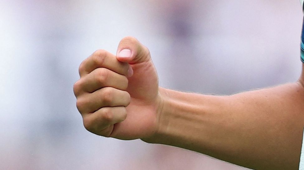 Americký středoškolák se při fotbale choval jako smyslů zbavený