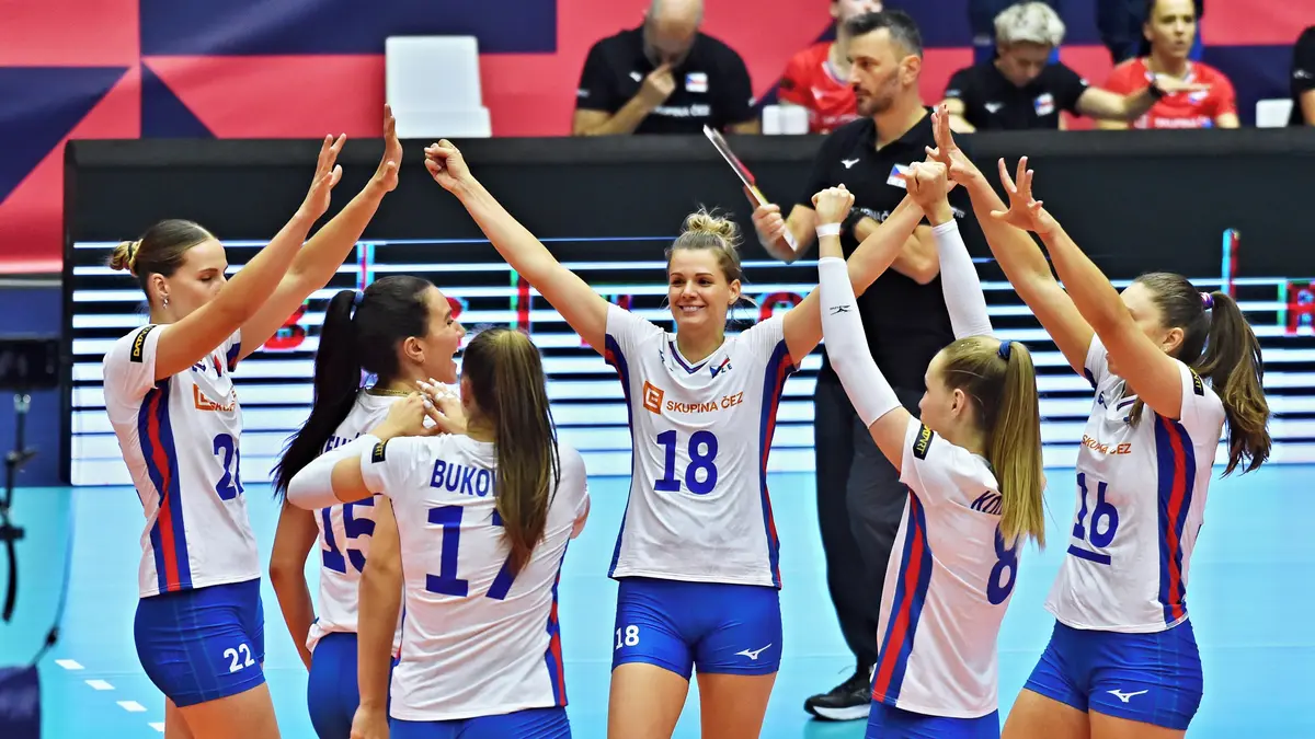 Šmídová plánovala s dětmi jen fandit, teď má před jejich zraky klíčovou roli na hřišti