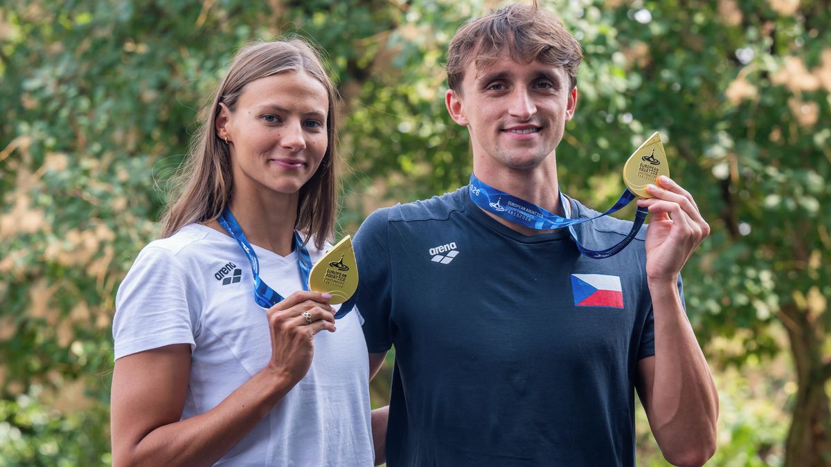 Evropští šampioni jsou doma. Seemanová se těší na jídlo od babičky, Knedla na kočku