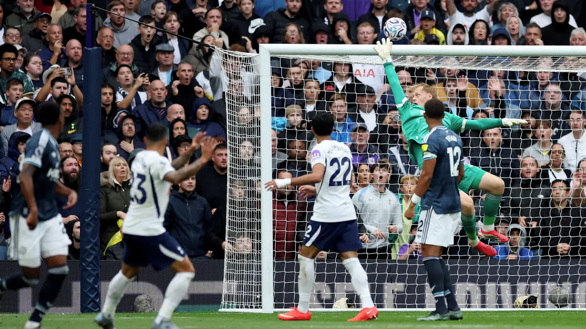 Jsem rád, že jsem podržel tým, řekl Horníček po skvělých zákrocích proti Tottenhamu