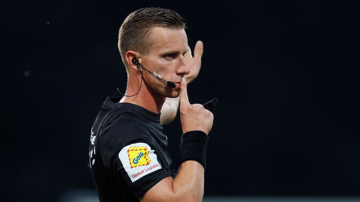 Překvapivá volba. Derby odřídí rozhodčí, který v sezoně pískal jediný zápas