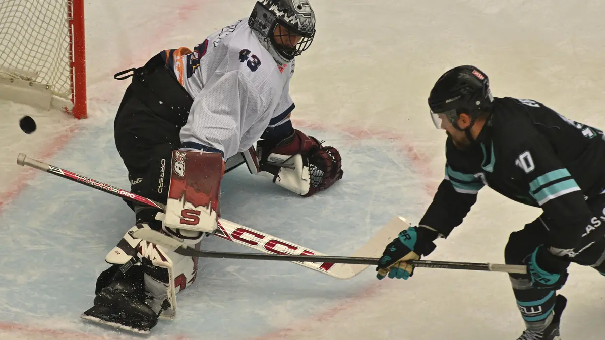 Sparta v generálce na extraligu padla ve Varech. Kladno předvedlo obrat