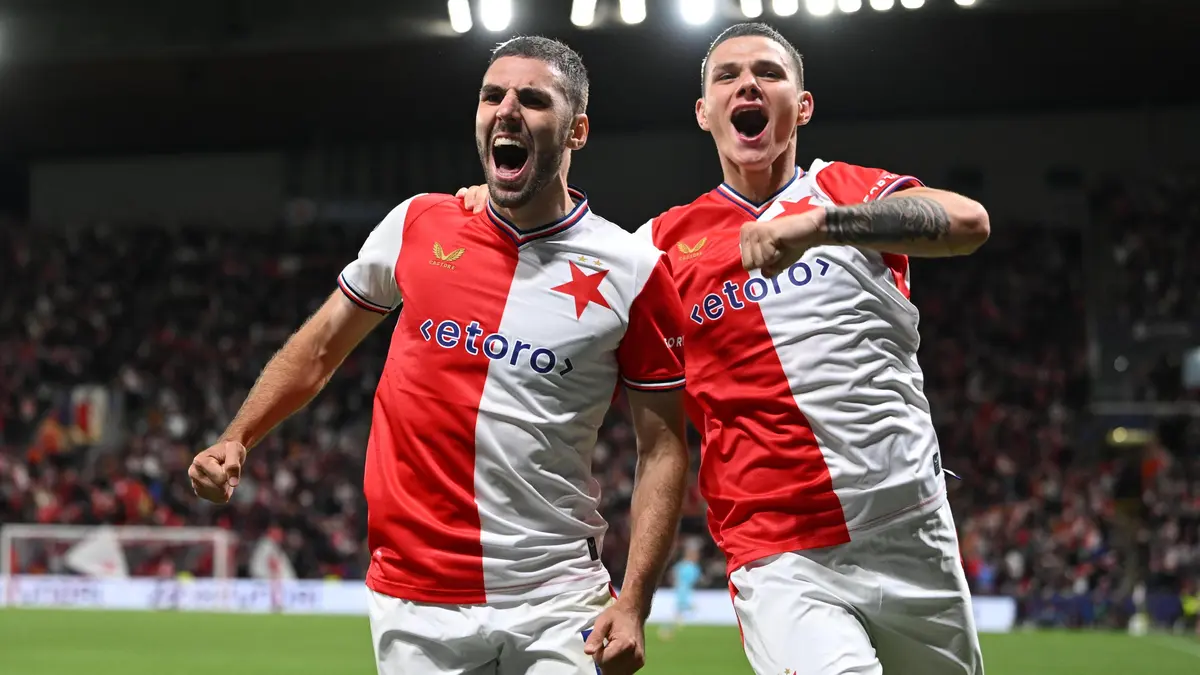 FOTBAL ONLINE: Gól! Oslabená Slavia jde do vedení