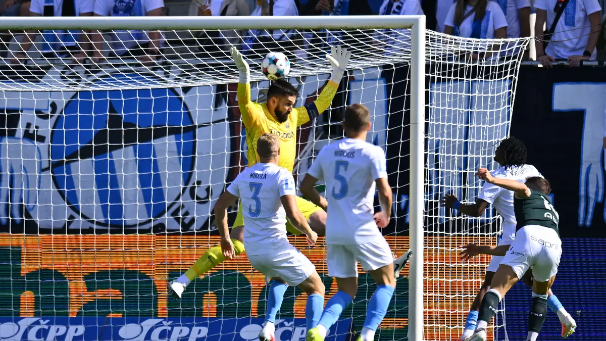 FOTBAL ONLINE: Jablonec zahájil derby náporem, Teplice udeřily ve Zlíně. Sparta vyrazí na horkou půdu do Hradce, Boleslav přejela Baník
