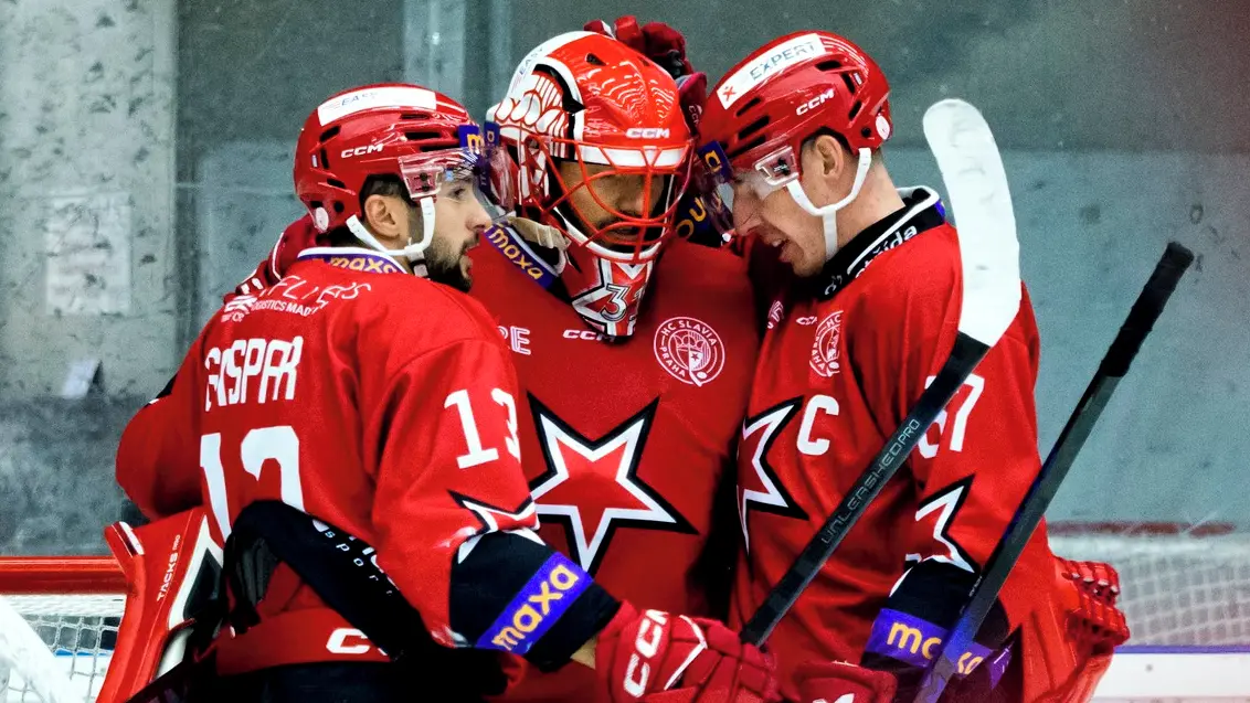 Slavia ztratila třígólový náskok, výhru ale nakonec oslavila