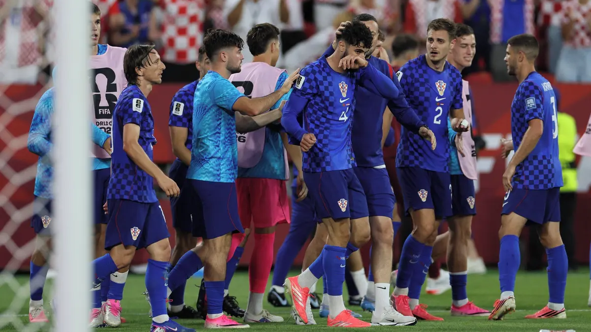 Dusno u soupeře Česka. Protikorupční úřad prověřuje svaz