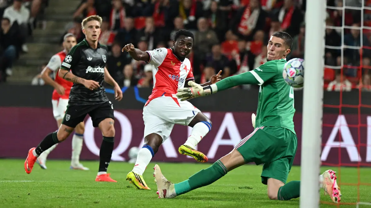 FOTBAL ONLINE: Trefa Slavie neplatí!
