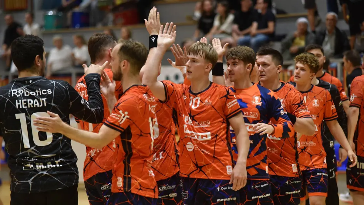 Plzeňští házenkáři vyhráli ve Zlíně, v extralize jsou stále bez porážky