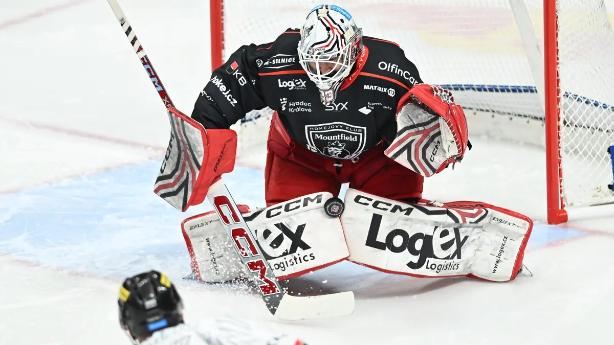 HOKEJ ONLINE: Sparta snížila! Pardubice ztratily náskok, Třinec srovnal