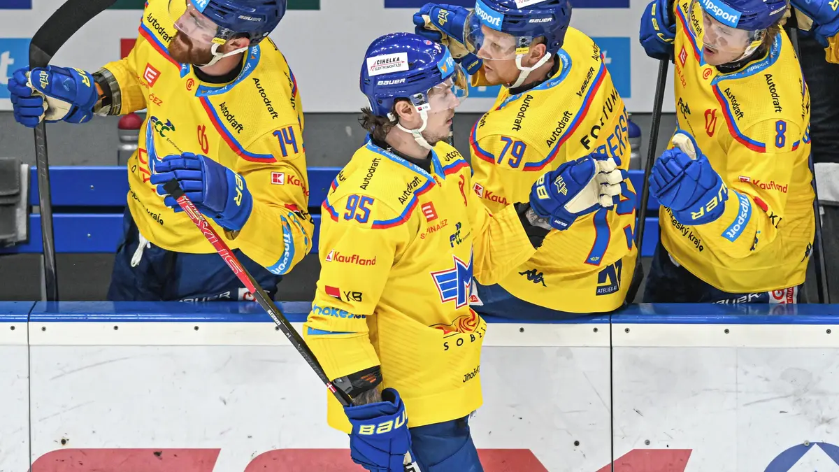 HOKEJ ONLINE: Motor bleskově srovnává. Kladno prohrává. Šlágrem kola bitva Komety s Dynamem