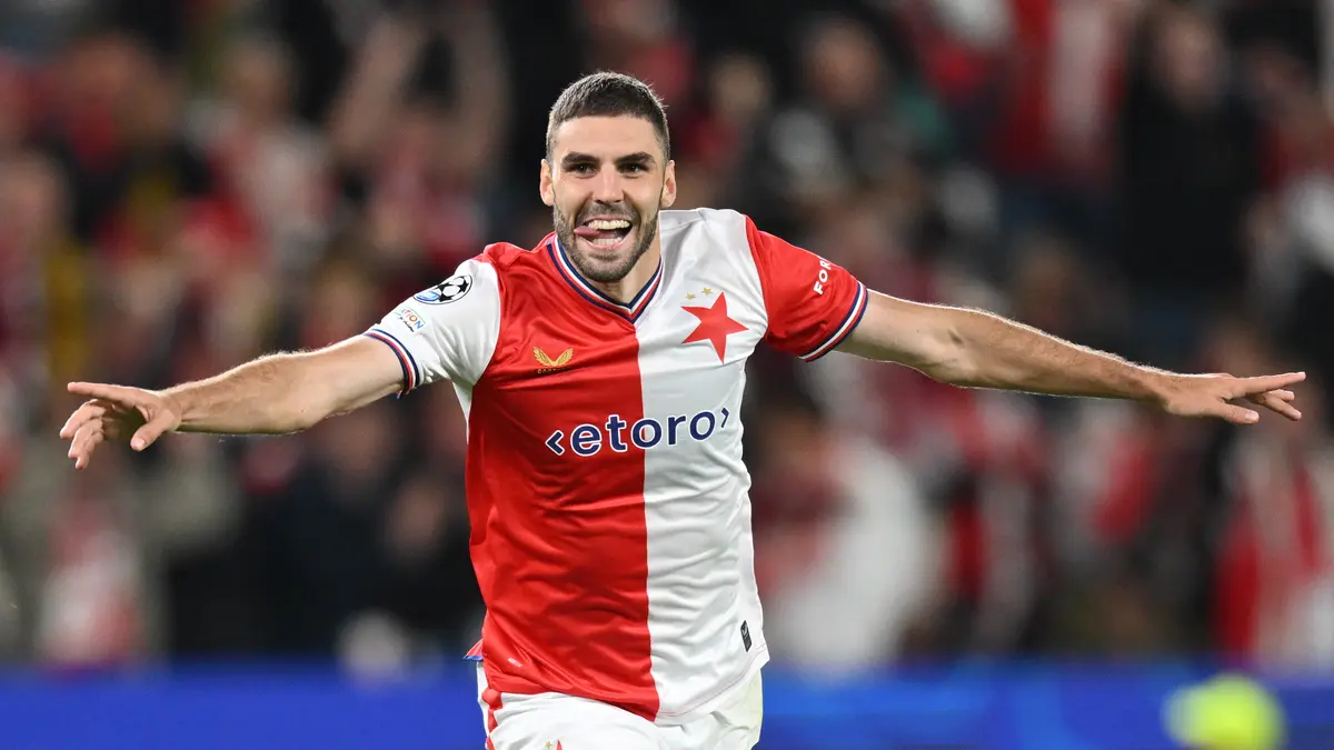 FOTBAL ONLINE: Neuvěřitelný zápas v Edenu! Oslabená Slavia v závěru udeřila