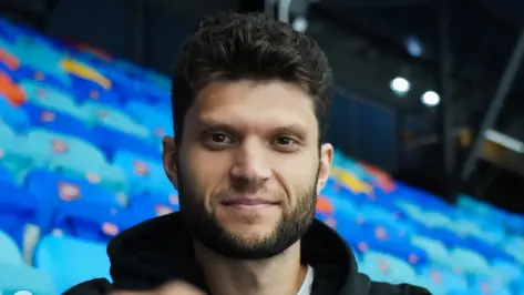 Obránce Modry se bude měsíc ucházet o smlouvu v Hradci Králové