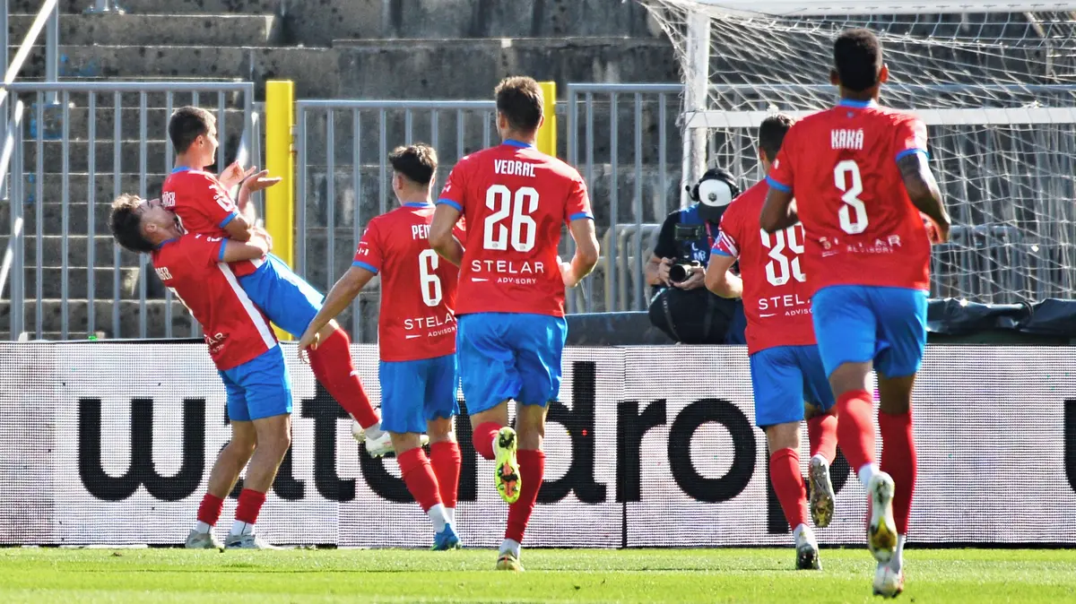 FOTBAL ONLINE: Zbrojovka v derby pevně vládne! Senzační vývoj pro Bohemku. Liberec vede