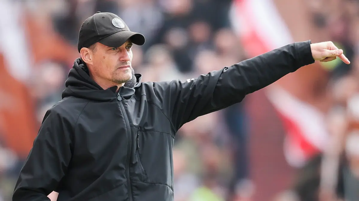 Poslední tým bundesligy Mönchengladbach má nového trenéra