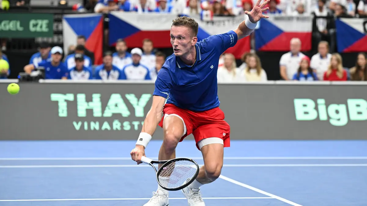 TENIS ONLINE: Fantastický Lehečka je jediný game od výhry a postupu Česka