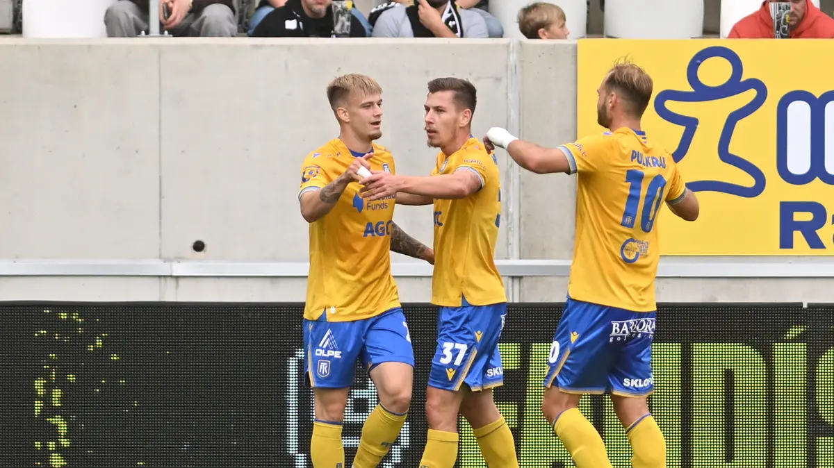 Teplice vezou z Hradce tři body. Domácí srazil vlastní gól