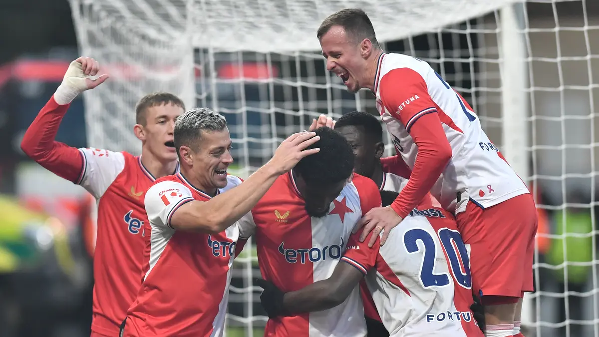 FOTBAL ONLINE: Slavia si zastřílela a slaví jasnou výhru. Zlín urval bod s nováčkem. Chystá se Zbrojovka