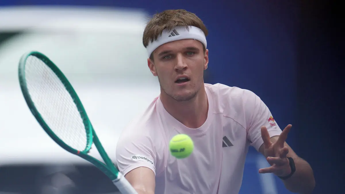 TENIS ONLINE: Menšík v úzkých! Boj o čtvrtfinále si výrazně komplikuje