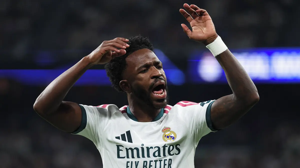 Vinícius předvedl bláznivý zkrat, může přijít o El Clásico. Mourinho bojkotoval tiskovku