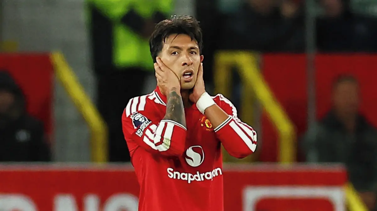 Martínez se omluvil za kritiku vedení po prohře Manchesteru United v Lize mistrů