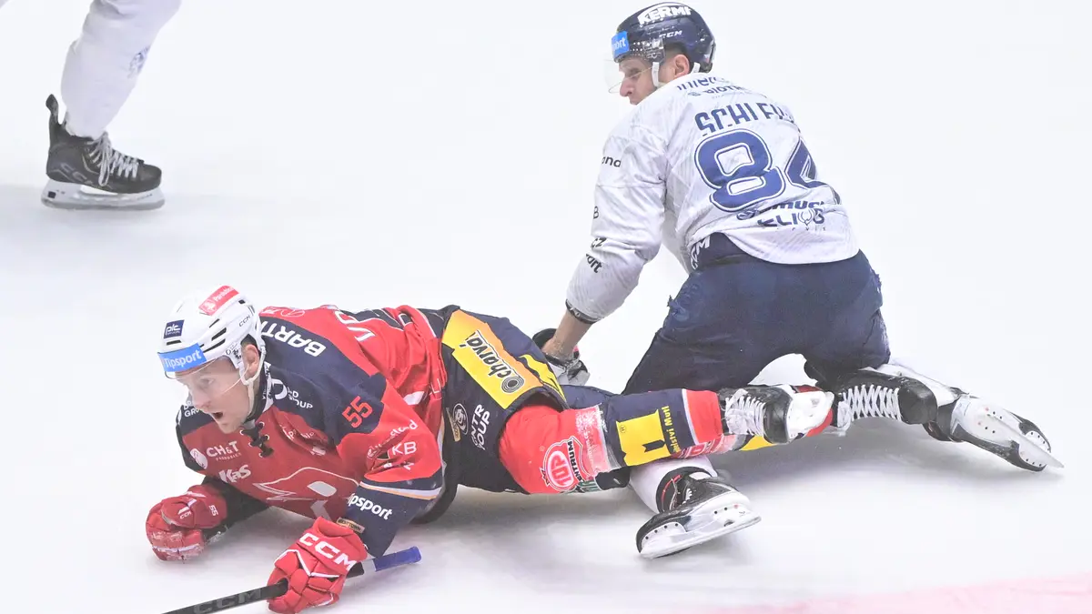 HOKEJ ONLINE: Pardubice zachránila tyč, Kometa prohrává s posledním. Třinec míří za rekordem, Kladno znovu srovnalo