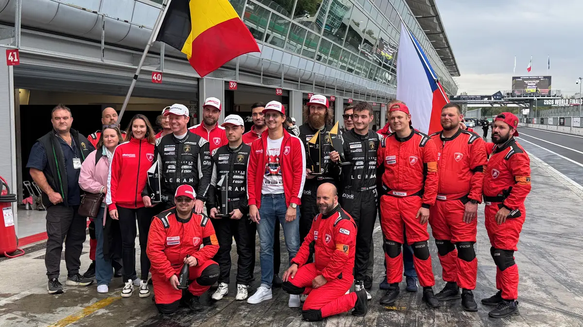 Český tým v Monze slaví double. Pomohla mu strategie, za niž by se nemusel stydět ani Toto Wolff