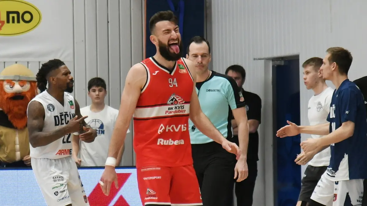 Bývalý reprezentant Šafarčík skončil kvůli zdravotním problémům s basketbalem