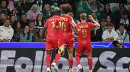 Daněk šokoval Sporting. Bayern odčaroval kouzlo brány Arsenalu, v bitvě gigantů ale jen remizoval